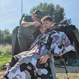 DEEVIDE BARBERING