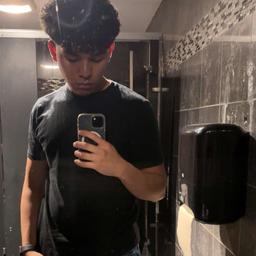 Kelvin Flores