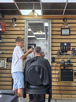 Alfieisayoungbarber